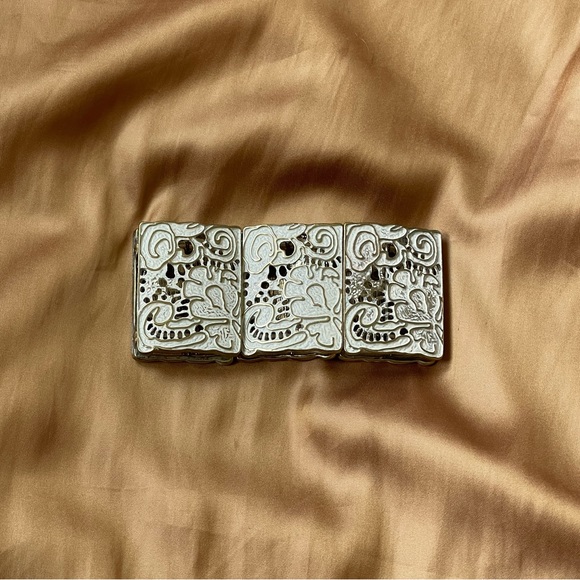 White & Gold Panel Bracelet (Costume Jewelry) - Picture 1 of 2